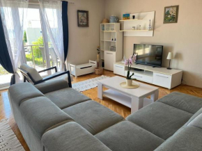 Apartment Frane